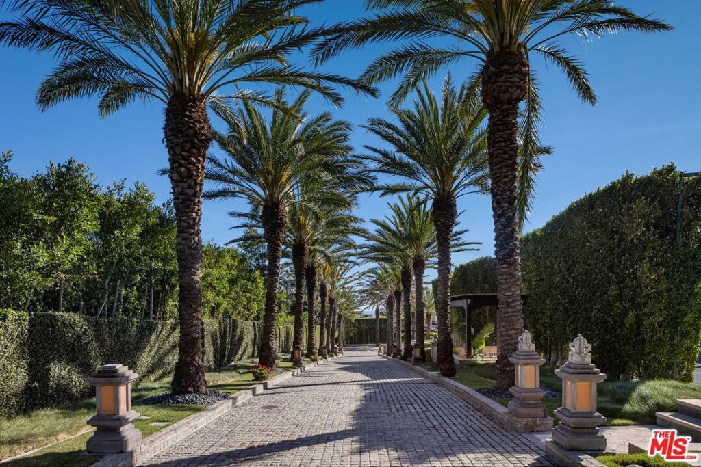 Photo of 24834 Pacific Coast Highway, Malibu, CA 90265 (MLS # 26653645)