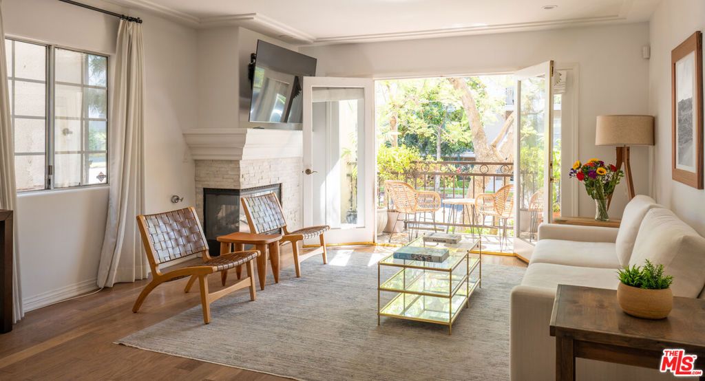 Photo of 146 S Clark Drive #101, West Hollywood, CA 90048 (MLS # 25573741)