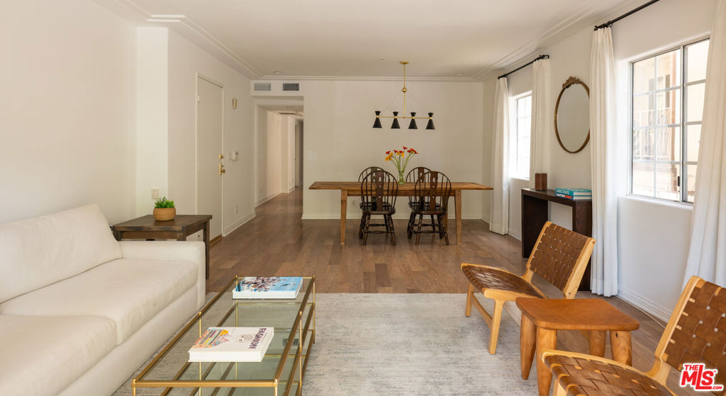 146 S Clark Drive 101