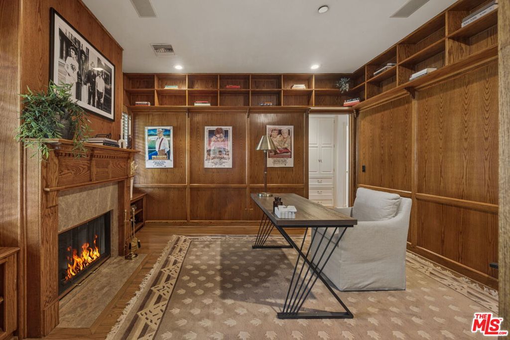 3833 Goodland Avenue