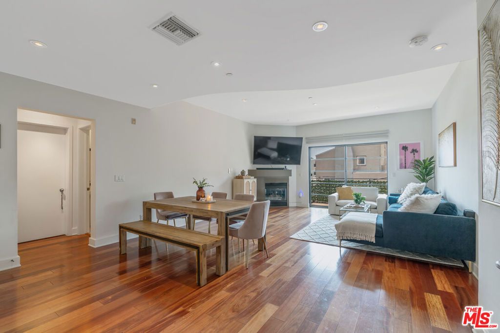Photo of 8788 Shoreham Drive #31, West Hollywood, CA 90069 (MLS # 25532521)