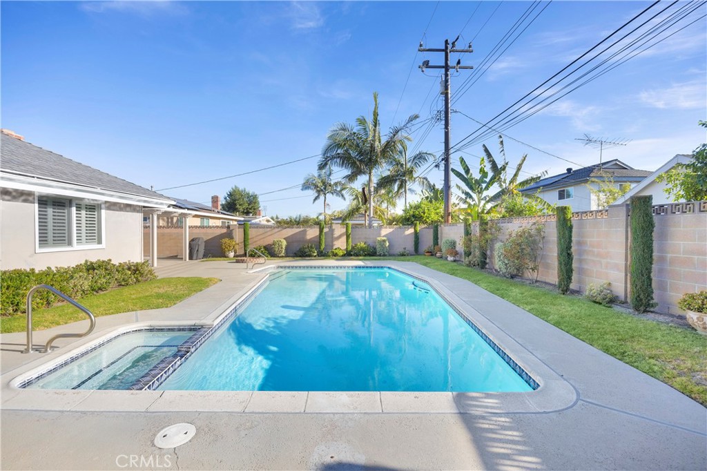 Rossmoor Highlands - Residential