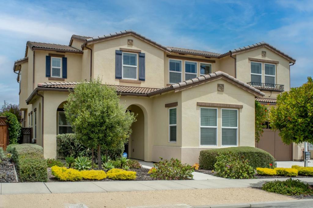 479 Palisade Drive