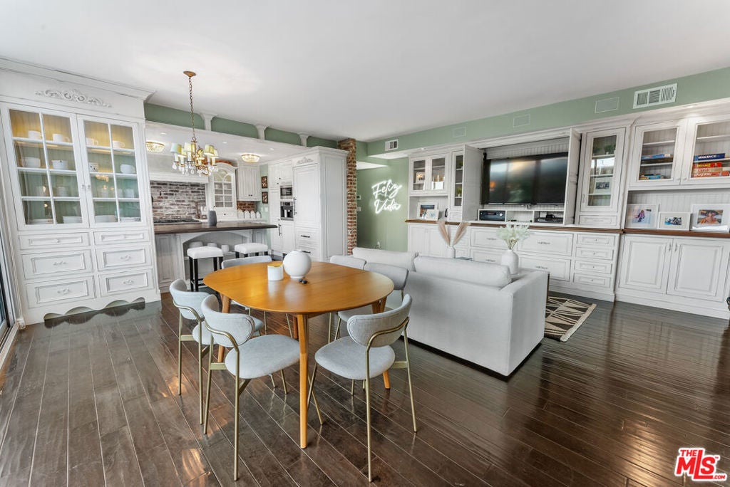 17366 W Sunset Boulevard 102, Pacific Palisades CA 90272