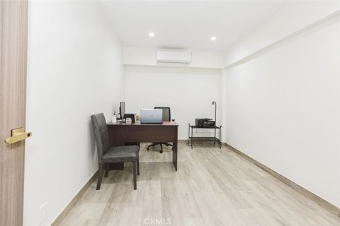 Photo of 11637 Tuxford Street #201, Sun Valley, CA 91352 (MLS # BB25238382) Photo of 11637 Tuxford Street #201, Sun Valley, CA 91352 (MLS # BB25238382)