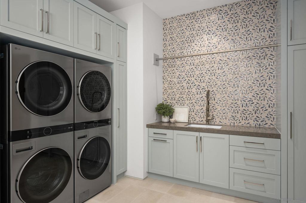 Rancho Santa Fe - Residential