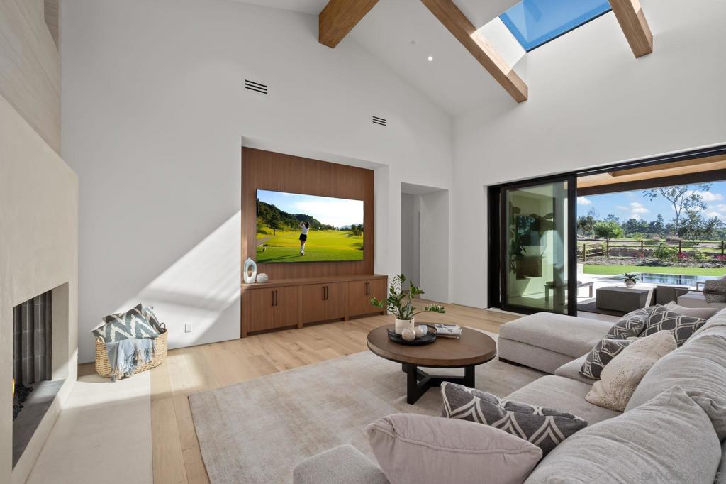 Rancho Santa Fe - Residential