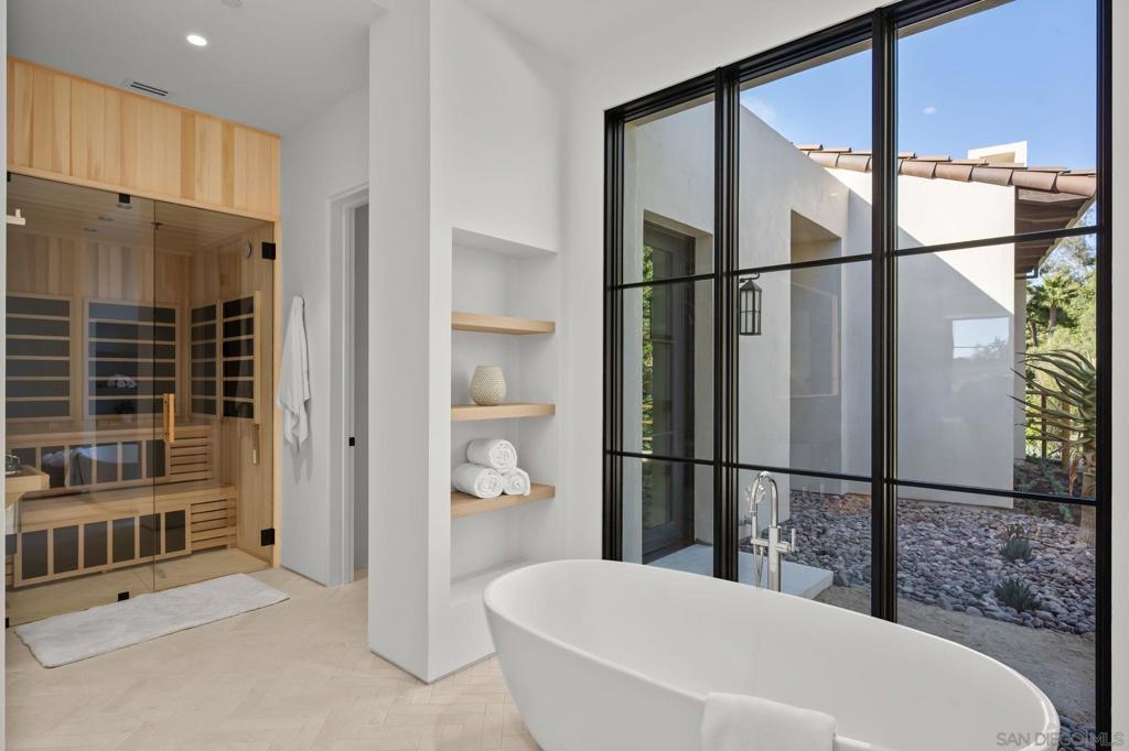 Rancho Santa Fe - Residential