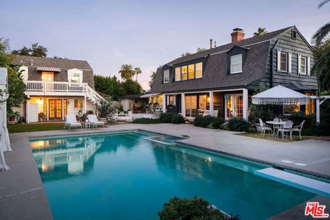 14321 Valerio Street Van Nuys CA 91405