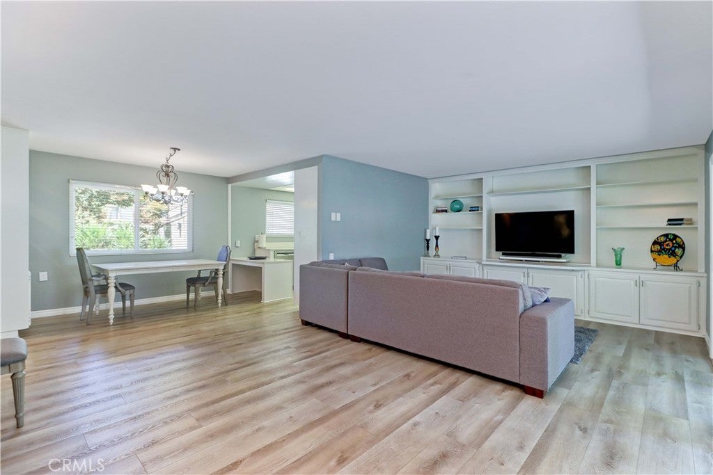 5507 Paseo Del Lago W B