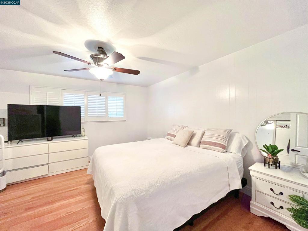 OAKLEY - Residential