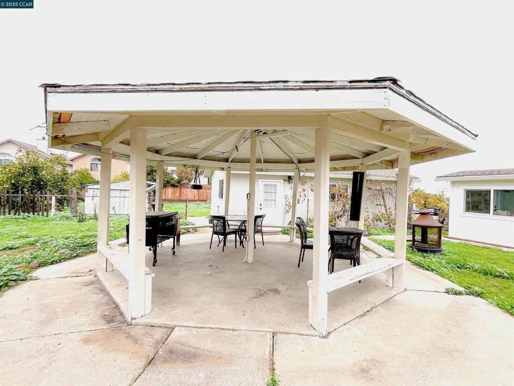 OAKLEY - Residential