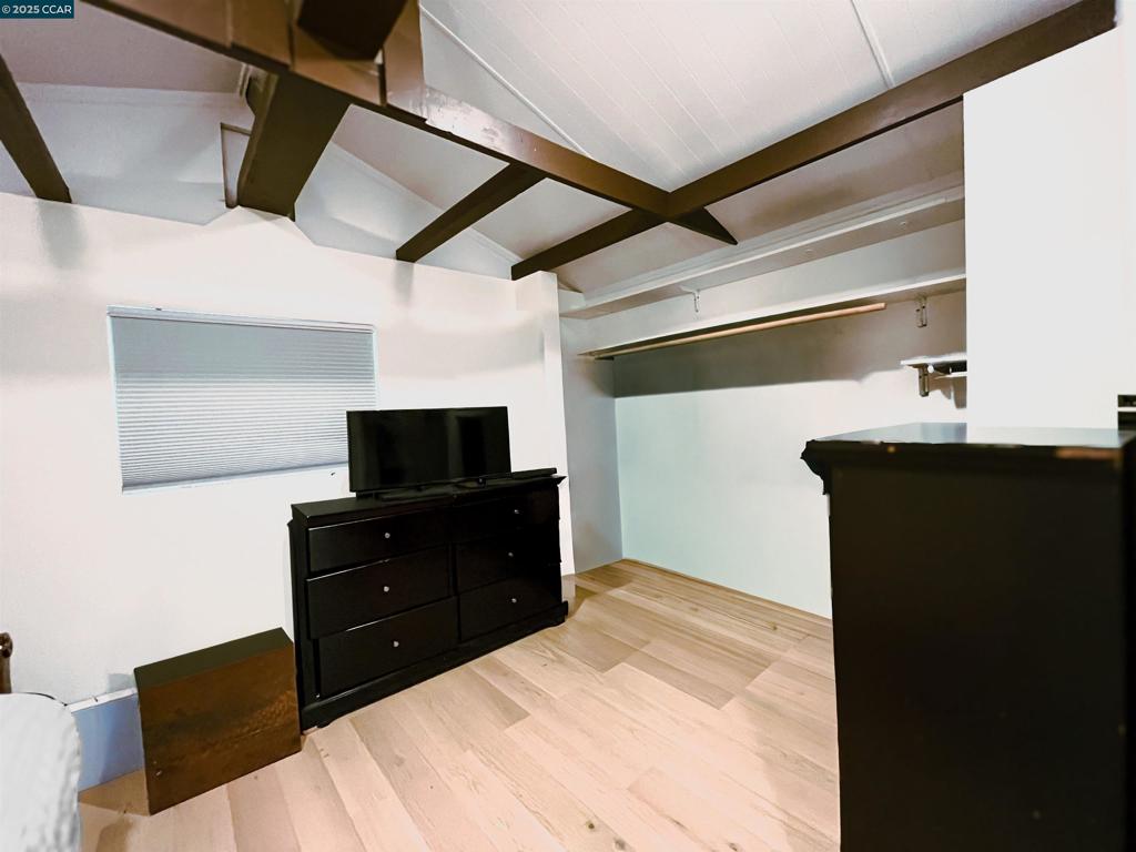 OAKLEY - Residential