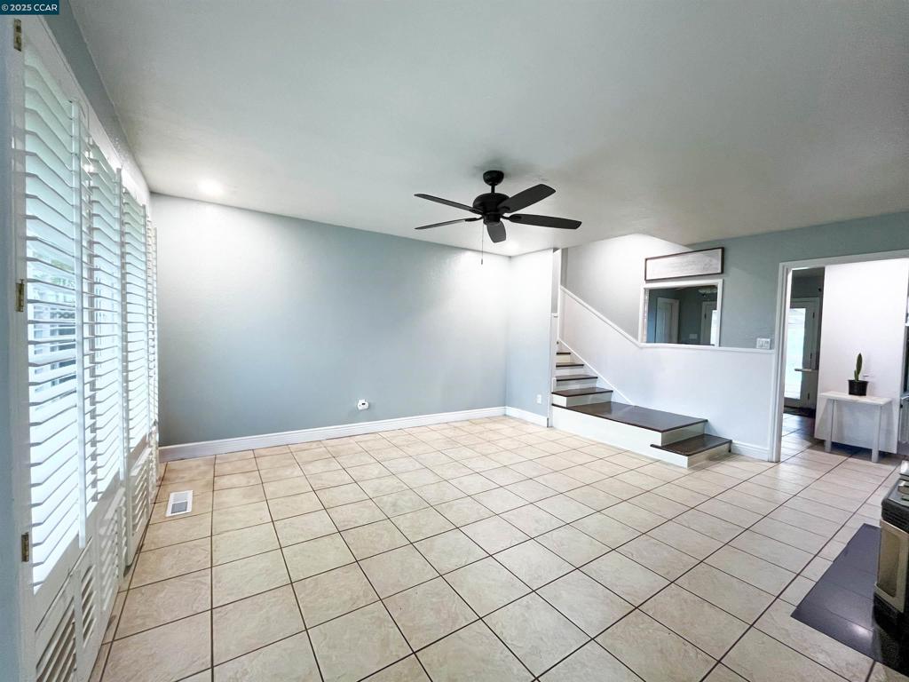 OAKLEY - Residential