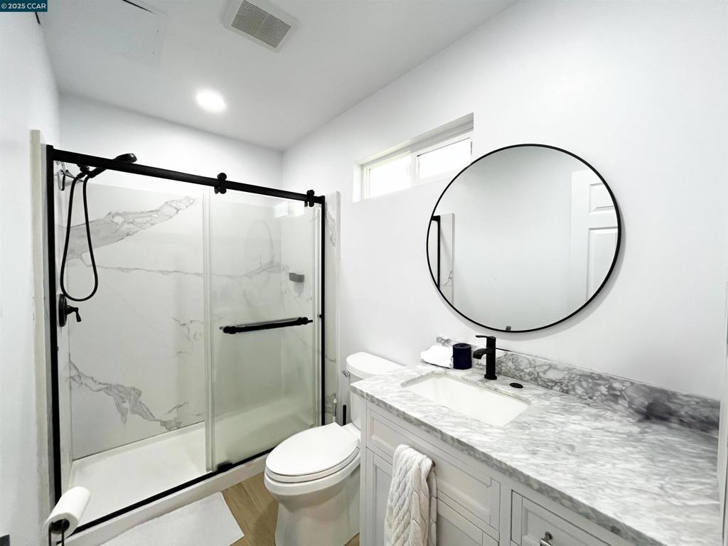 OAKLEY - Residential