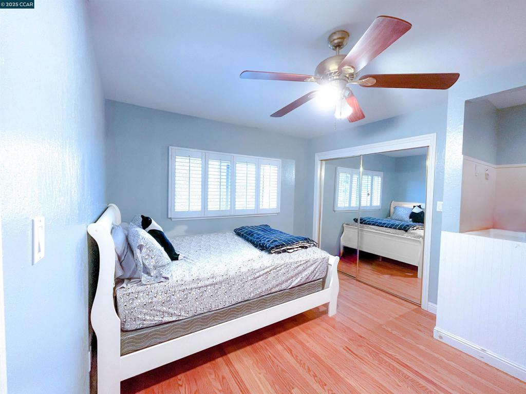 OAKLEY - Residential