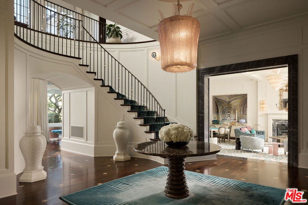 250 N Carolwood Drive