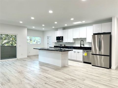 Photo of 6255 Woodman Avenue #201, Van Nuys, CA 91401 (MLS # GD25258165)