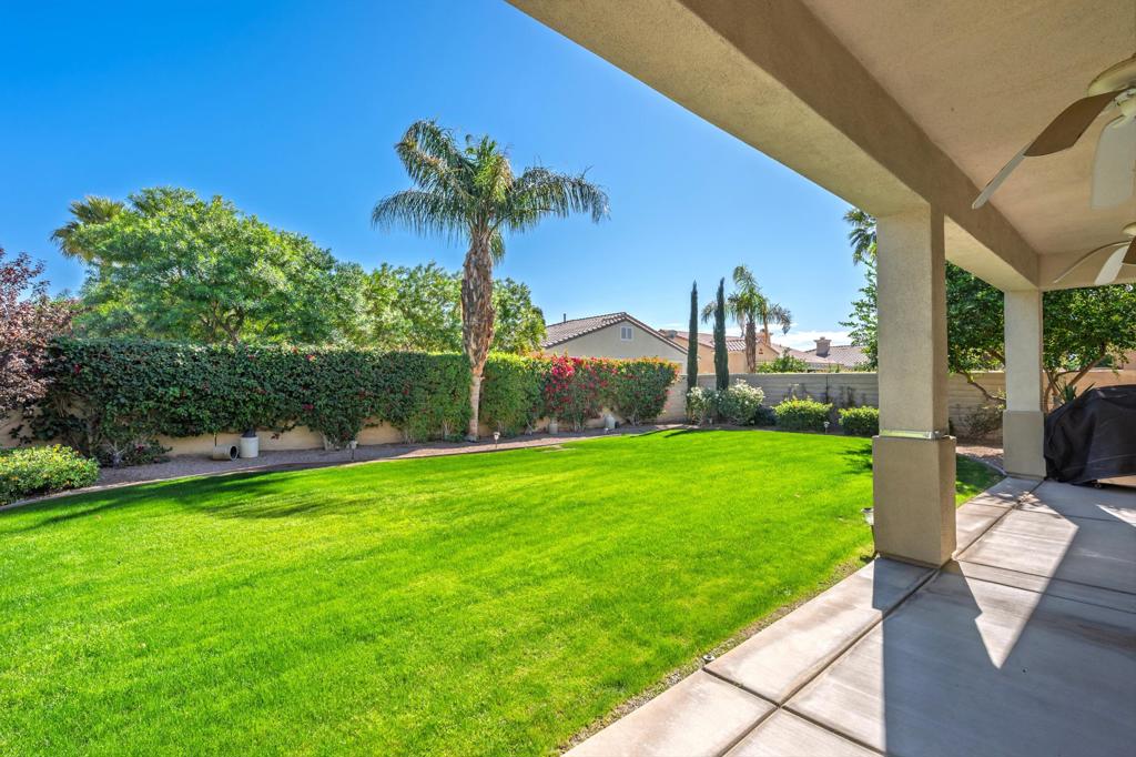 40152 Calle Loma Entrada