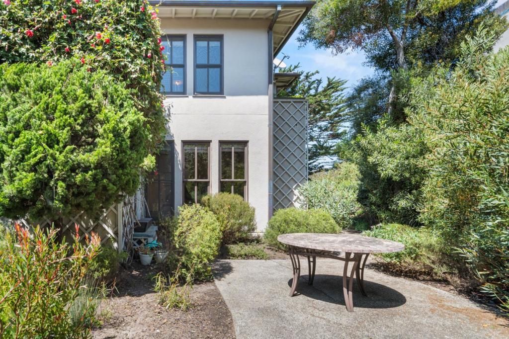 Photo of 28 Spanish Bay Circle #28, Pebble Beach, CA 93953 (MLS # ML82045628)