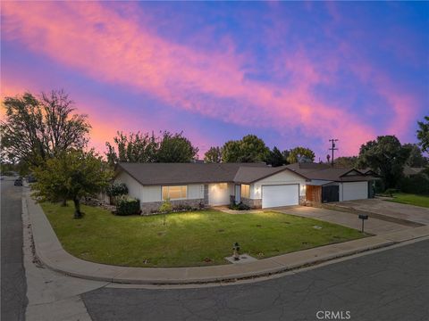 Photo of 409 Borman Avenue, Bakersfield, CA 93308 (MLS # SW25263901)