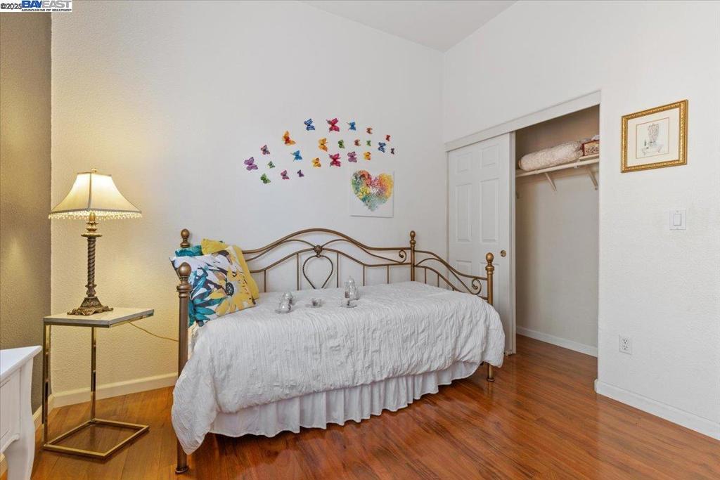 BRENTWOOD - Residential