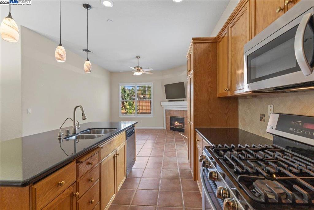BRENTWOOD - Residential