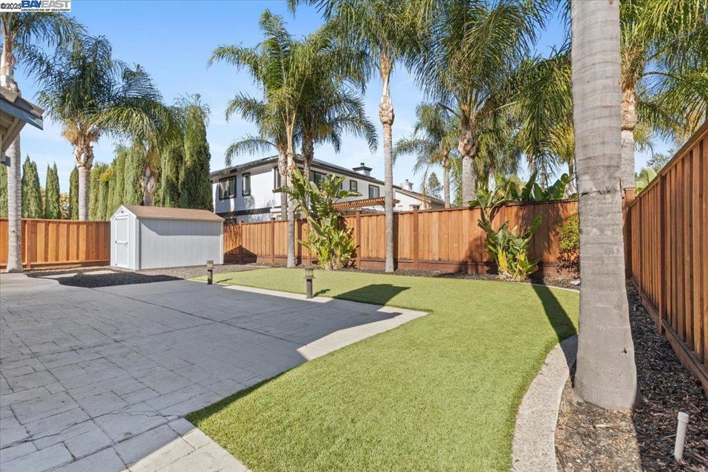 BRENTWOOD - Residential