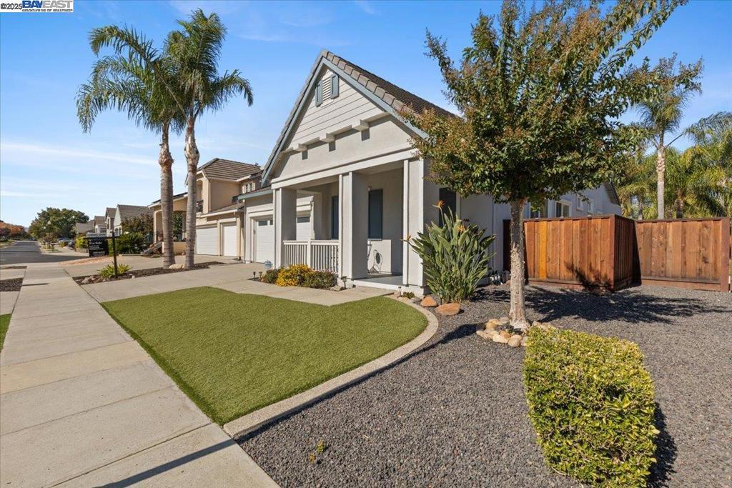 BRENTWOOD - Residential