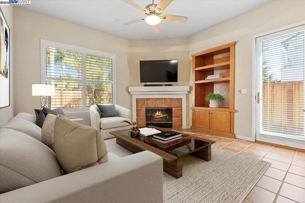 BRENTWOOD - Residential