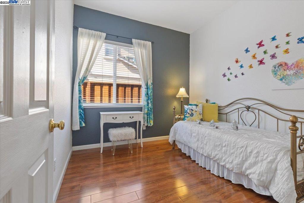 BRENTWOOD - Residential
