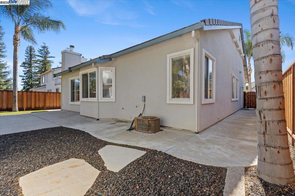 BRENTWOOD - Residential