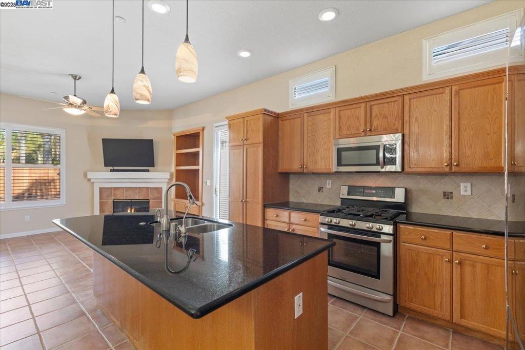 BRENTWOOD - Residential