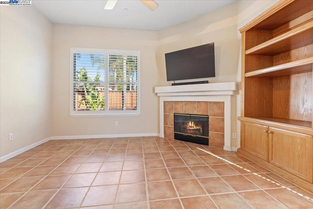 BRENTWOOD - Residential