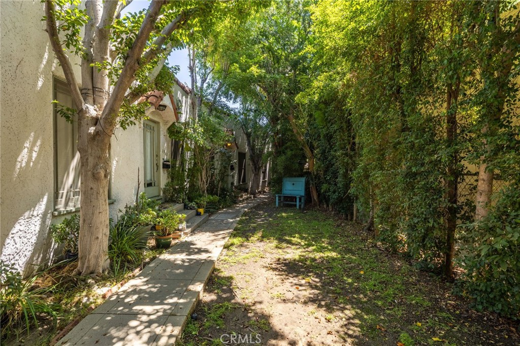 1928 Rosalia Road