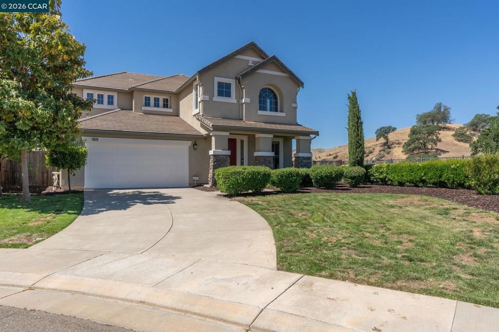 Photo of 9028 Tee Box Ct Ct, Patterson, CA 95363 (MLS # 41126793)