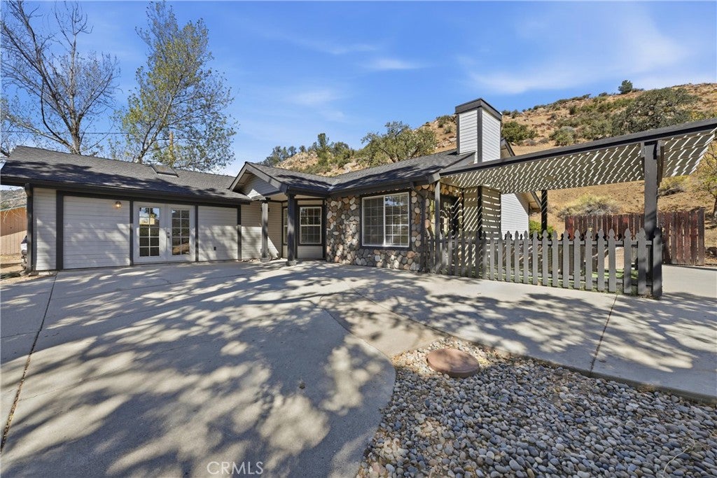 26631 Bear Valley