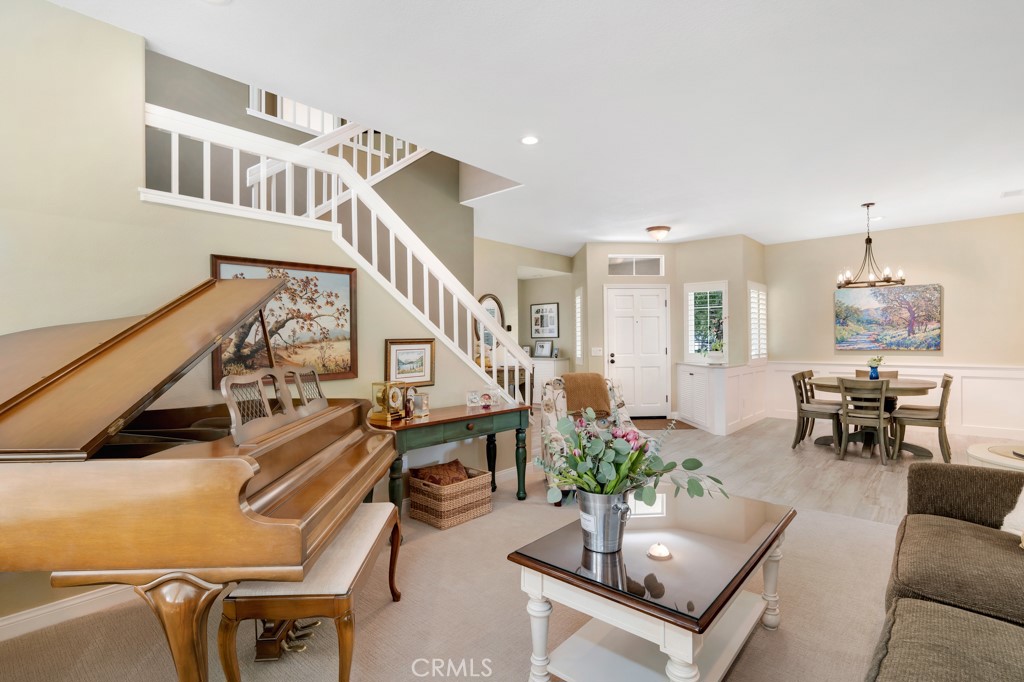 305 Saint Thomas