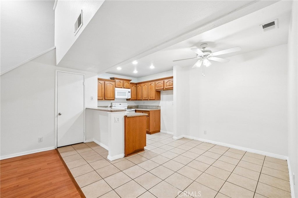1480 W Edgehill Road 26