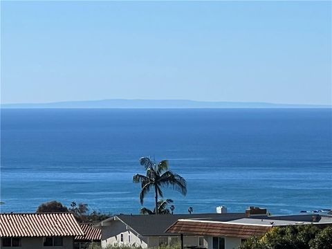 Photo of 117 Calle Cuervo, San Clemente, CA 92672 (MLS # LG25247762)