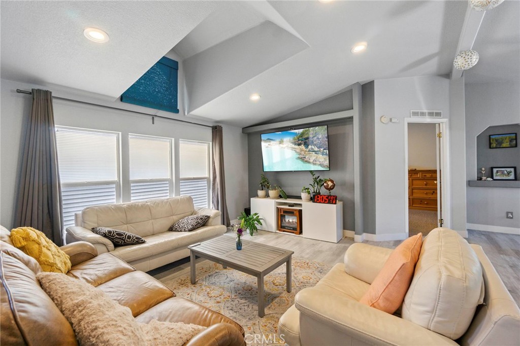 23301 Ridge Route Drive 118