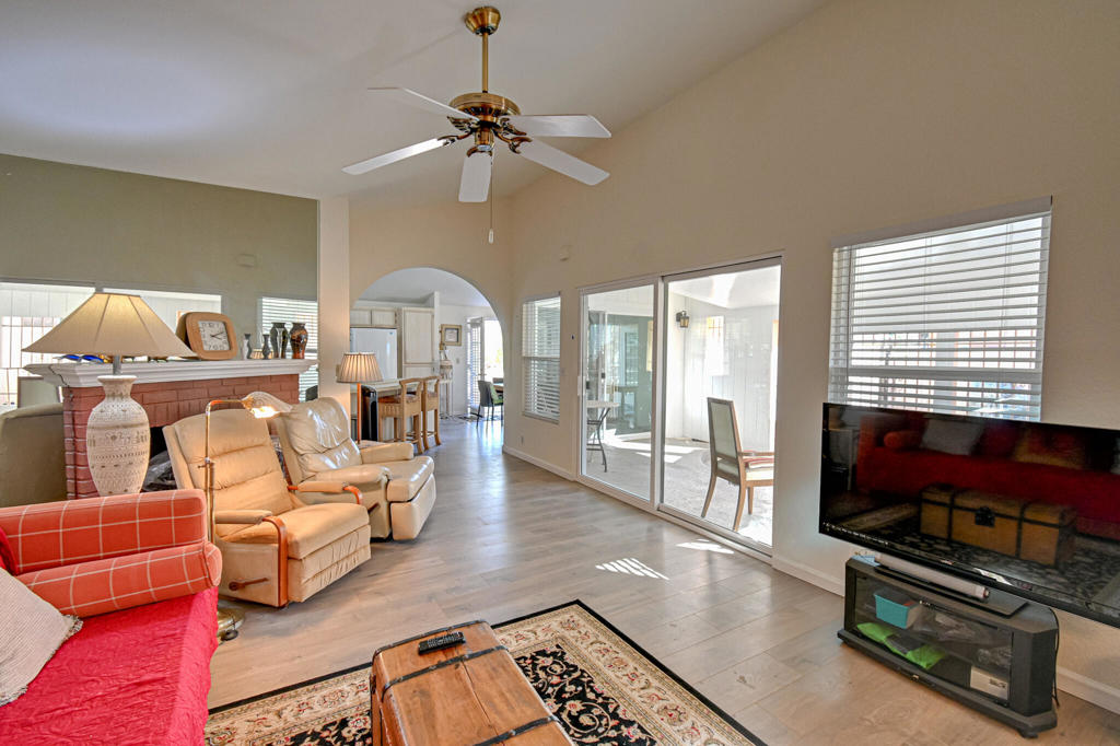 Desert Willow - Manufactured In Park