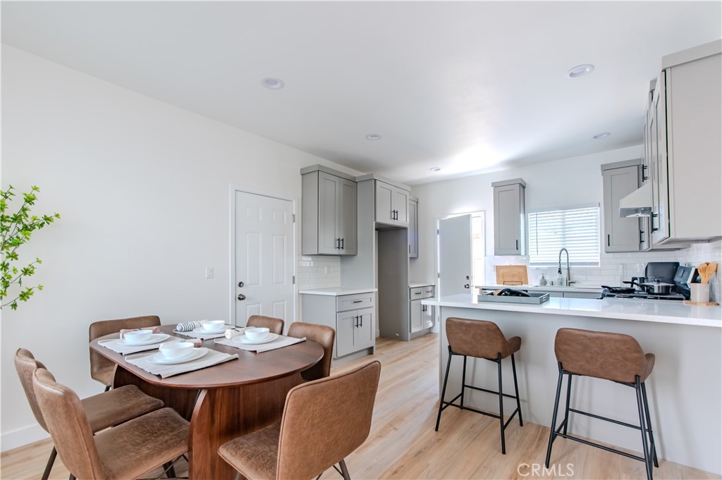 11085 Iris Drive