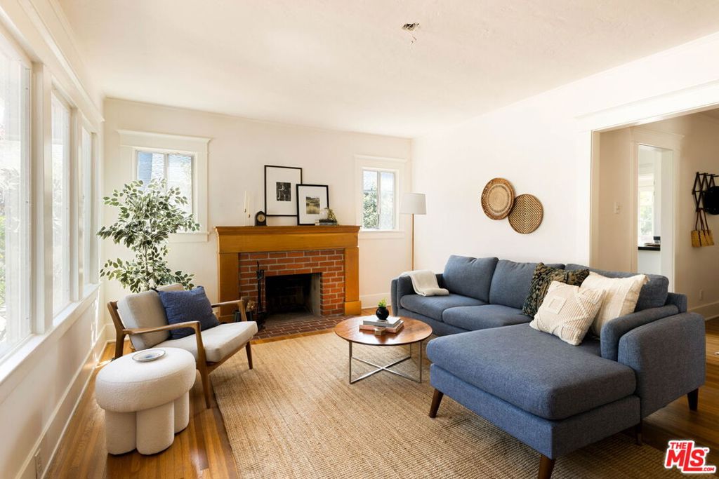 309 Stowe Terrace