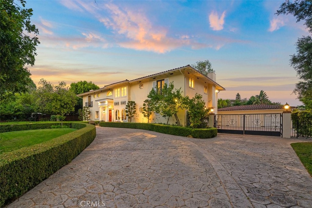 Properties 1 2290 Lombardy Road
