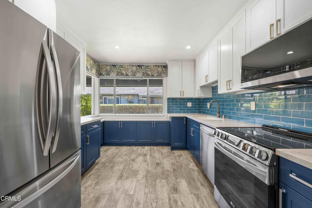 131 E Alta Green