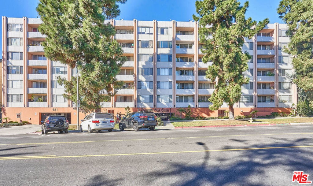 421 S La Fayette Park Place 711, Los Angeles CA 90057