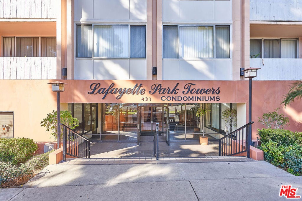 421 S La Fayette Park Place 711