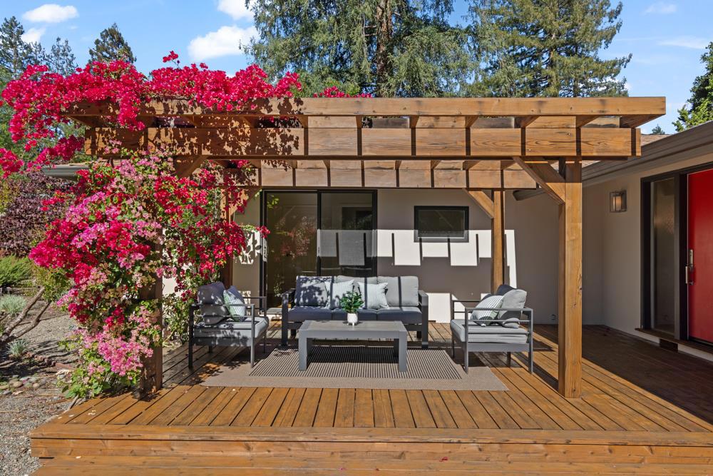 25 Sharon Court, Menlo Park CA 94025
