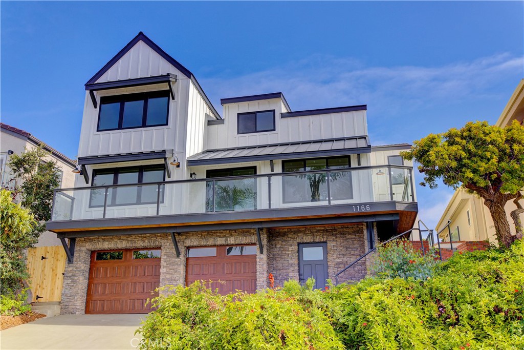 1166 Longview Avenue